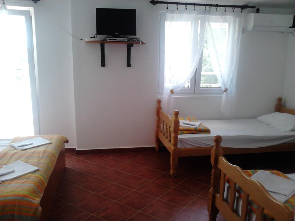 Bonaca Hotel Sutomore Room photo